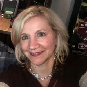 Meet your Posher, Shelly